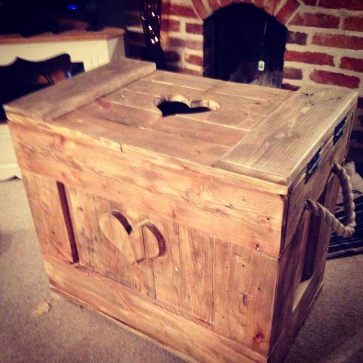 handcrafted wooden pallet love chest 