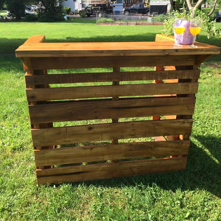 Oak Pallet Bar for Father's Day Easy Pallet Ideas