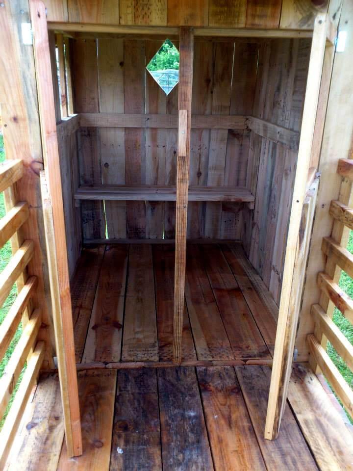 handcrafted pallet kids playhouse