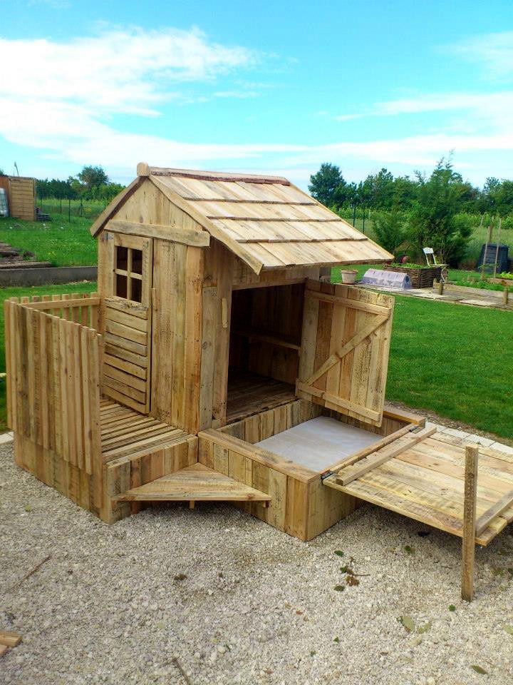 pallet wood playhouse