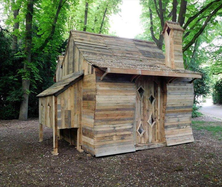 Pallet Cabin Built For Funny Cabins Exhibition Easy Pallet Ideas