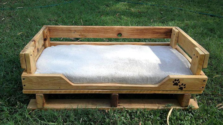 Pallet dog bed outlet ideas