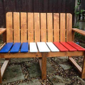 wooden pallet bench with colorful painted berth