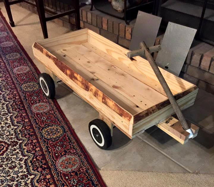 DIY Pallet Yard Cart on Reclaimed BBQ Grill Wheels - Easy ...