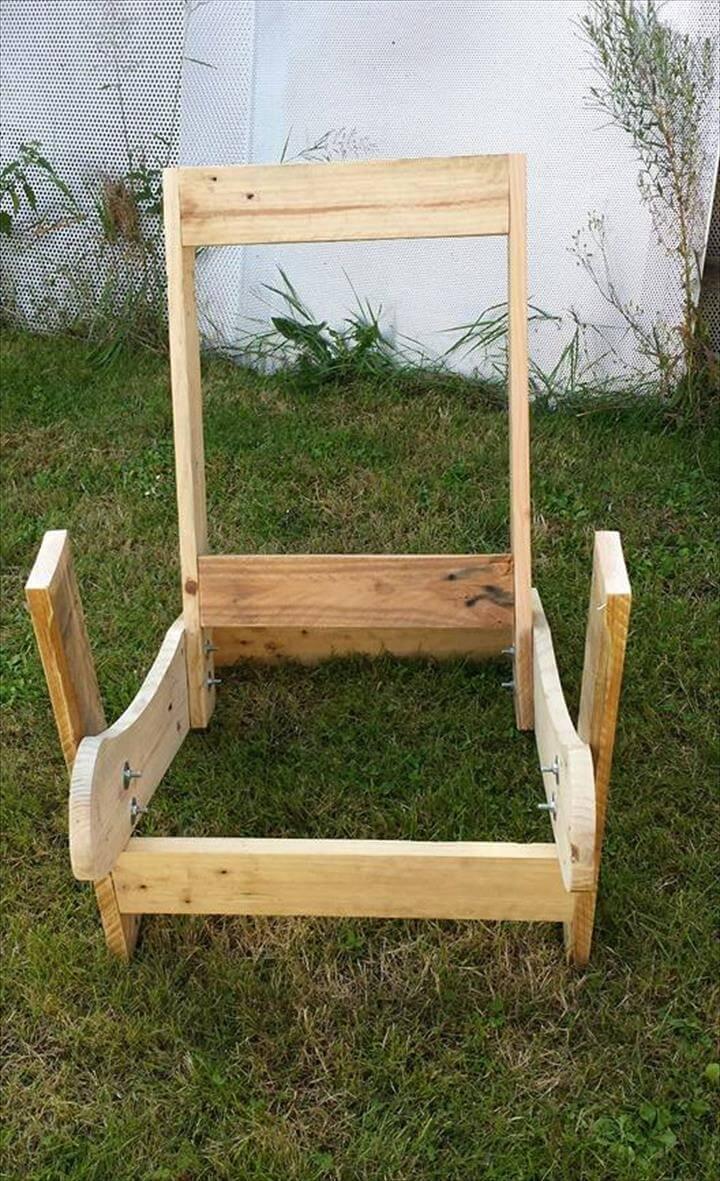building an Adirondack chair out of pallets