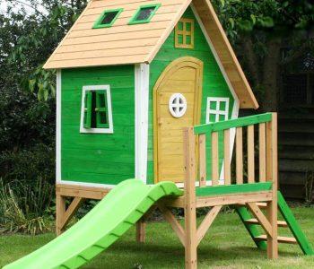 recycled pallet playhouse with slide