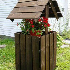 recycled pallet garden wishing well