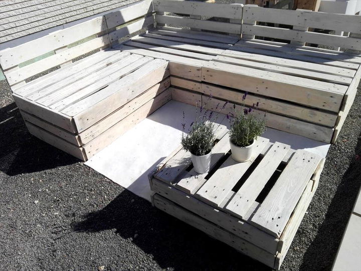 how to paint pallets white