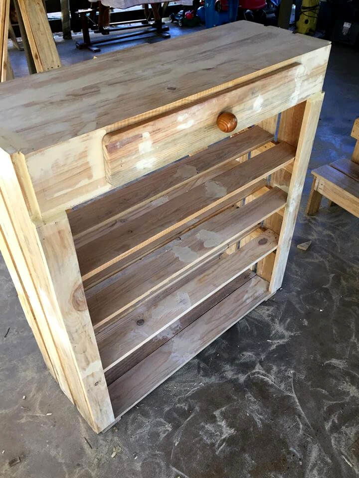 shoe rack made out of pallets