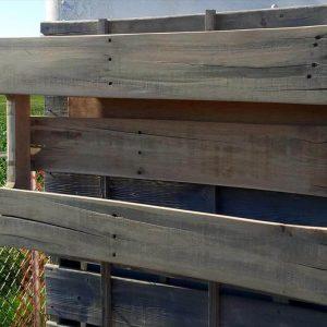 no-cost wooden pallet shelf
