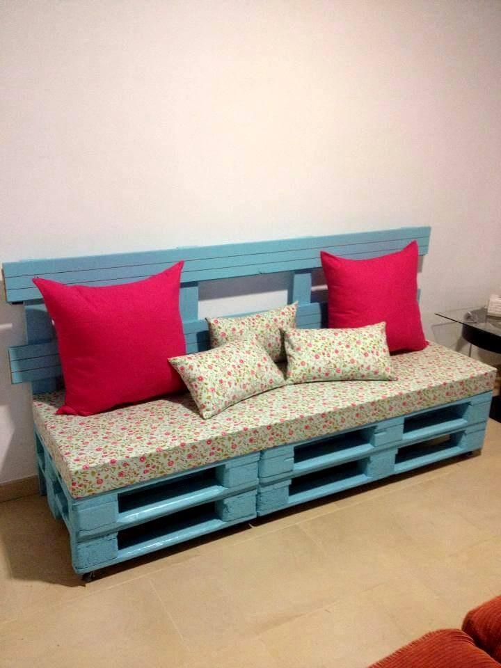 diy grey painted stacked pallet seat