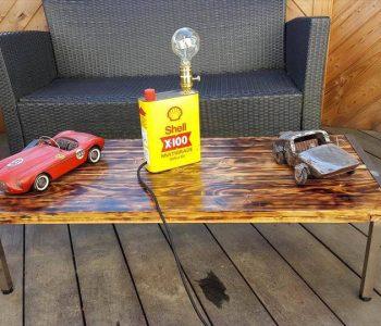 no-cost pallet wood and old metal coffee table