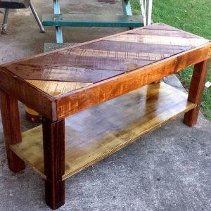 reclaimed pallet coffee table or TV unit