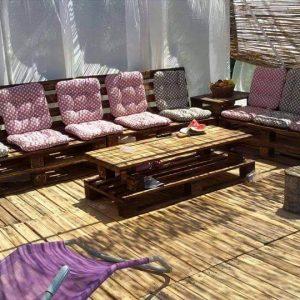 low-cost pallet deck and furniture project