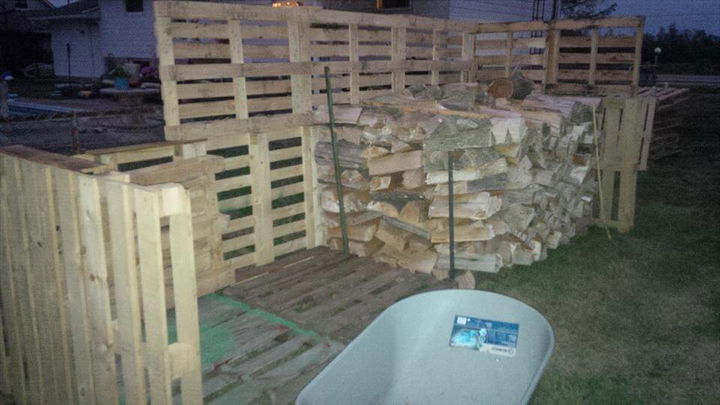 Pallet Firewood Shed - Easy Pallet Ideas