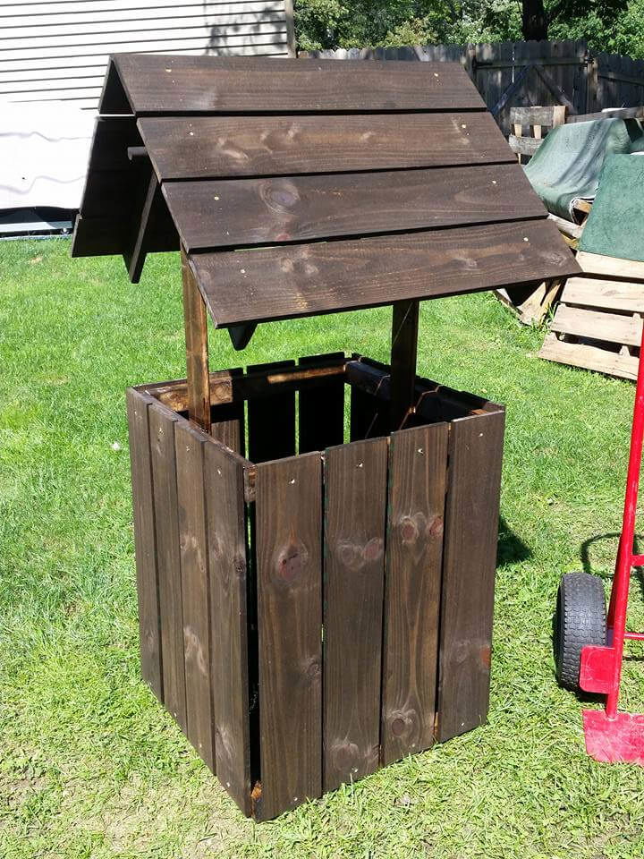 Build Easy Pallet Wishing Well - Easy Pallet Ideas