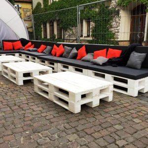 large in size pallet seating set