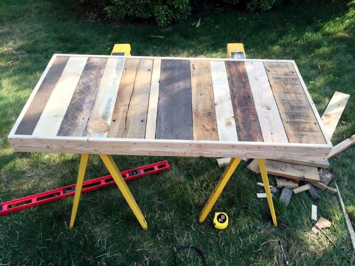 custom pallet coffee table with glass top