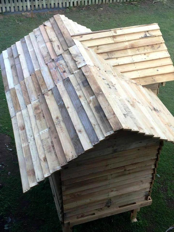 diy wooden pallet cubby house