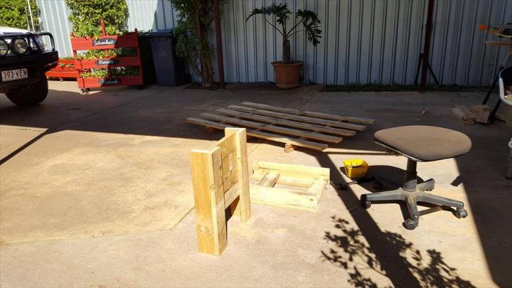 repurposed wooden pallet planter box