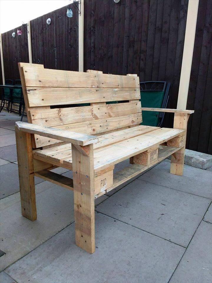 upcycled wooden pallet bench