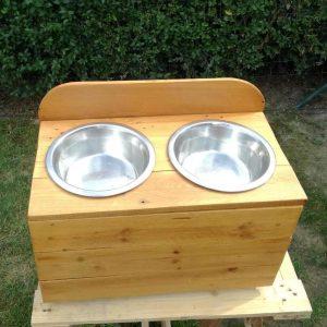 low-cost wooden pallet dog feeder