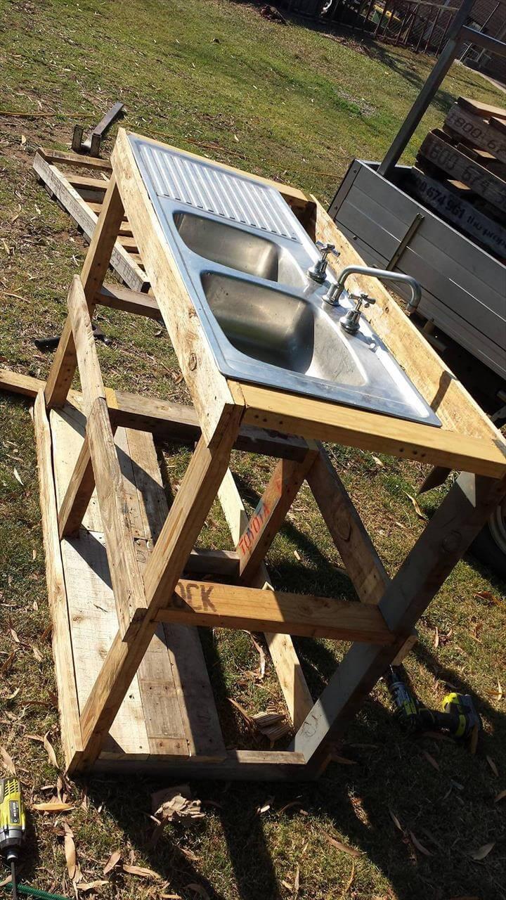 repurposed pallet outdoor fish filleting station