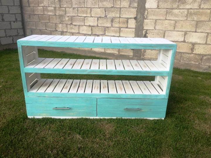low-cost wooden pallet sideboard