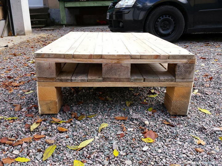 Stacked pallet low coffee table