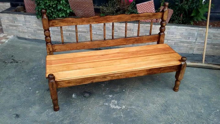 vintage bed into pallet bench