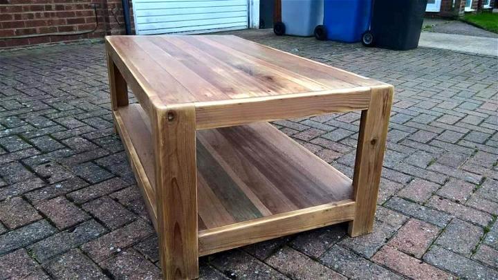 reclaimed pallet coffee table with inside storage space