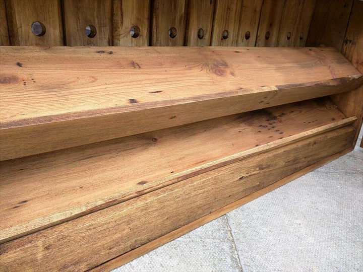 hand-built pallet shoes storage bench