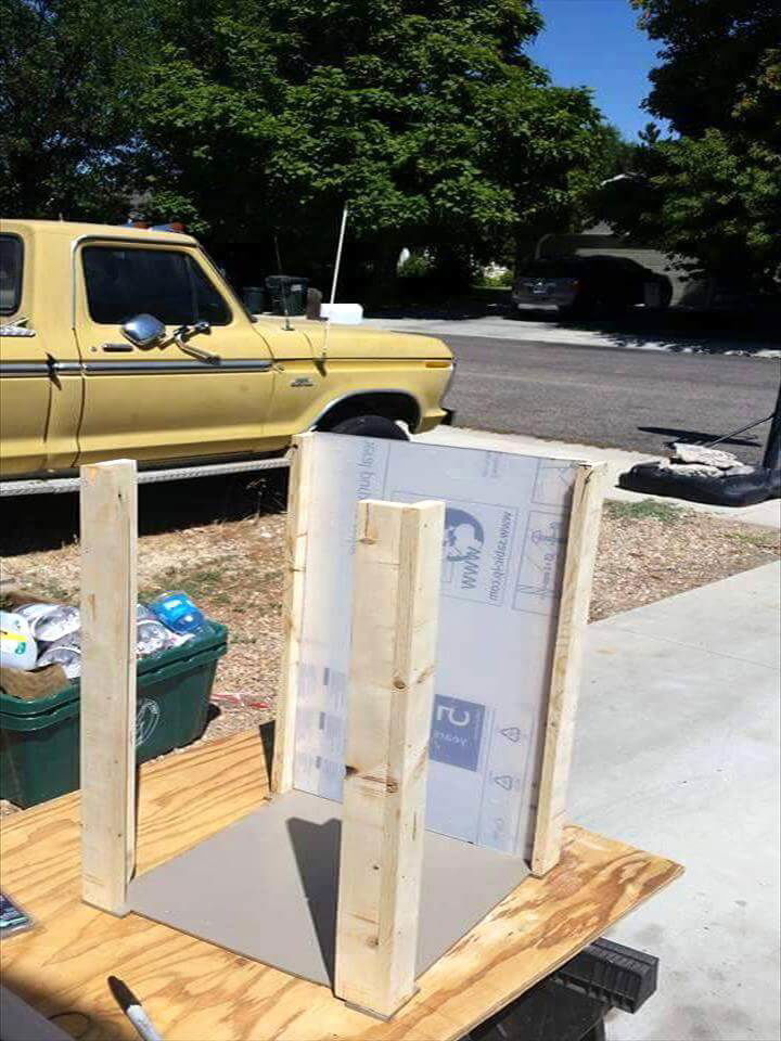 building a lamp from pallet and glass