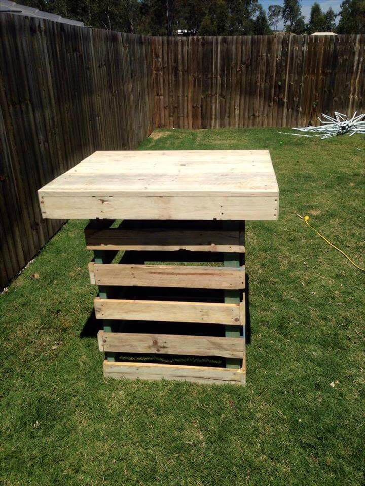 Wooden Pallet Garden Pot Stand or Garden Party Table