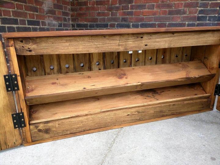 handcrafted pallet shoes storage bench