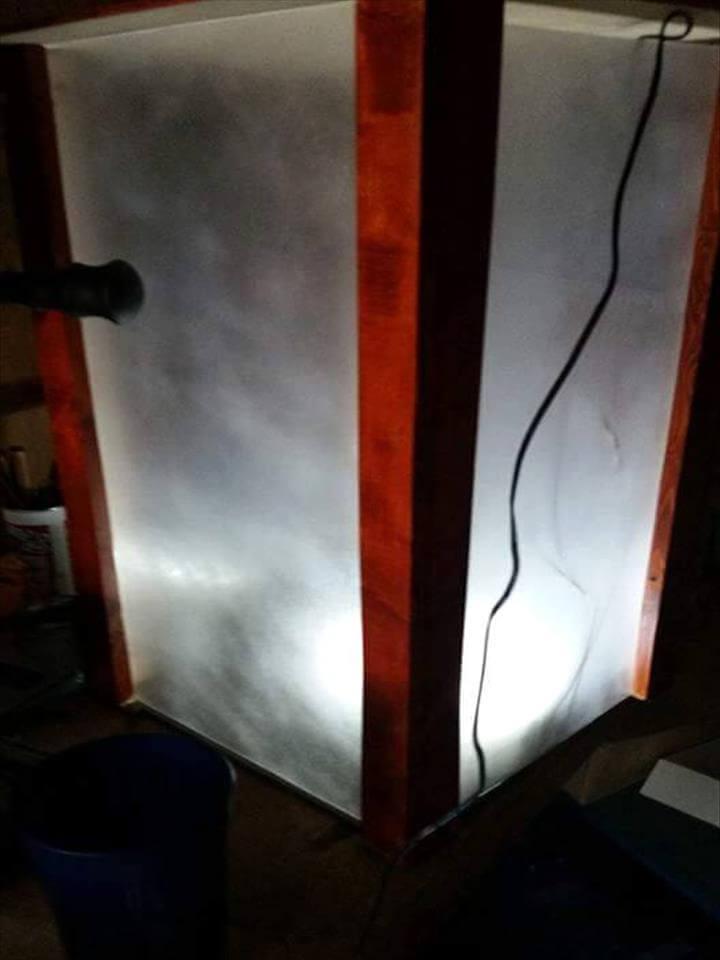 DIY pallet and glass lamp