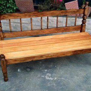 vintage bed into pallet bench