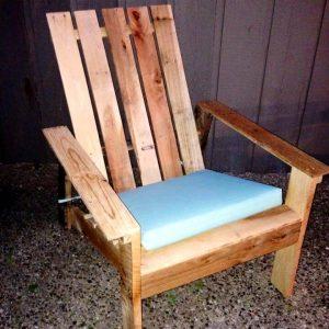 pallet Adirondack chair