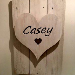 reclaimed pallet heart wall art with lights