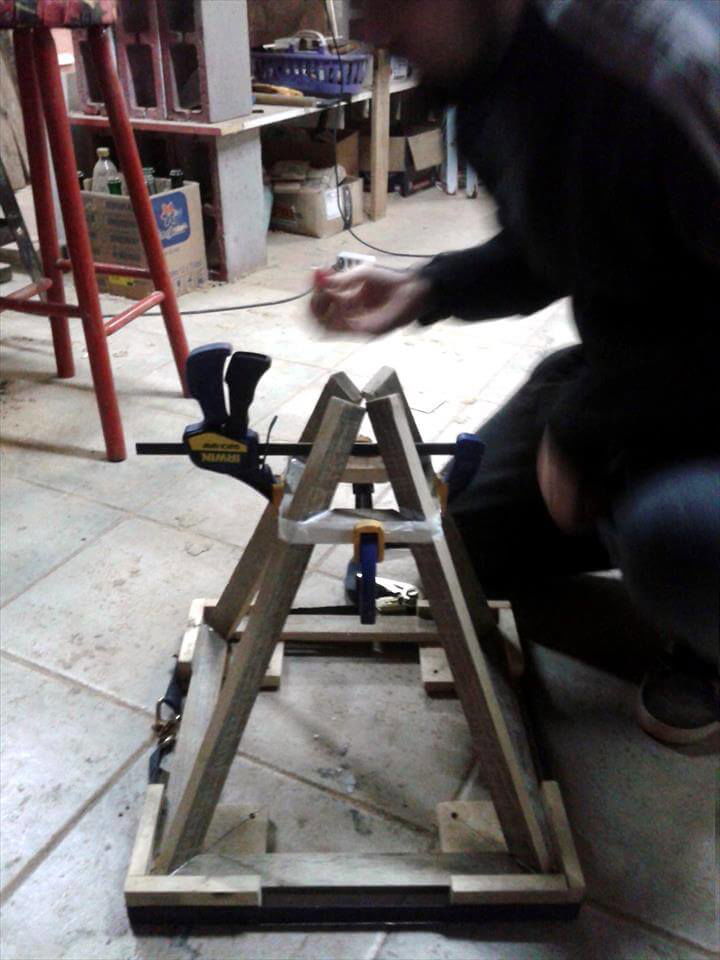 self-made pallet pyramid style pendant lampshade