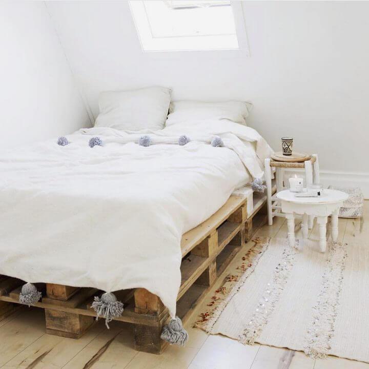 DIY Pallet Bed Ideas and Project