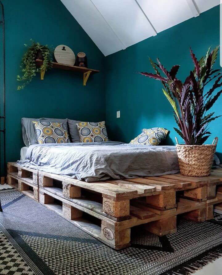 Twin pallet deals bed with storage