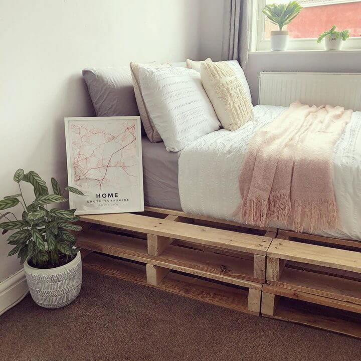 Pallet Wood Bed Idea