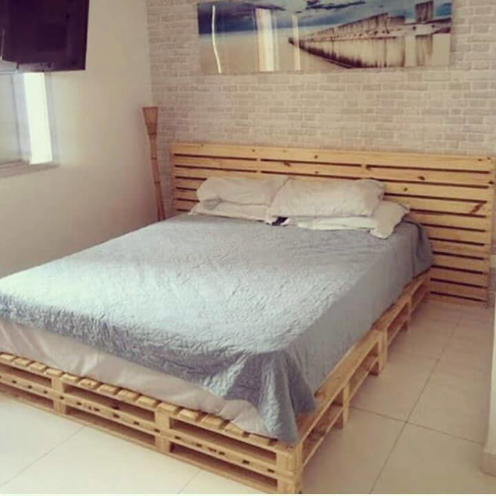 wood pallet bed