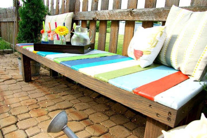 Colorful DIY Garden Bench Using Pallets