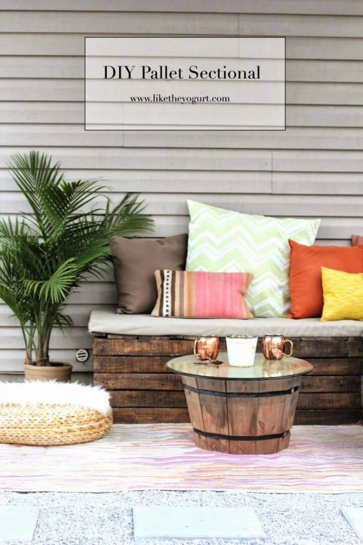 DIY Outdoor Pallet Sectional