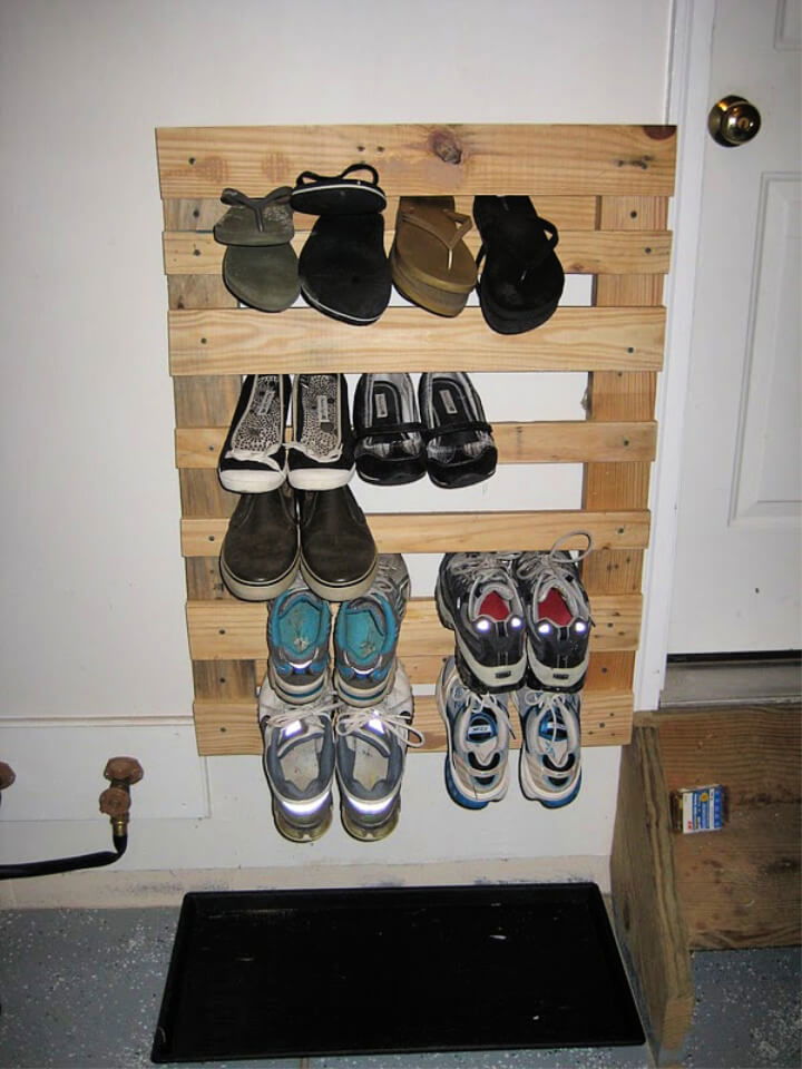 Make Pallet Wood Shoe Rack