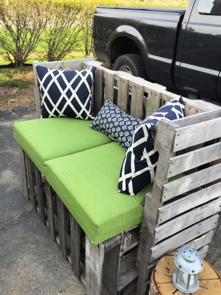 Outdoor Bench Made From Pallet Wood