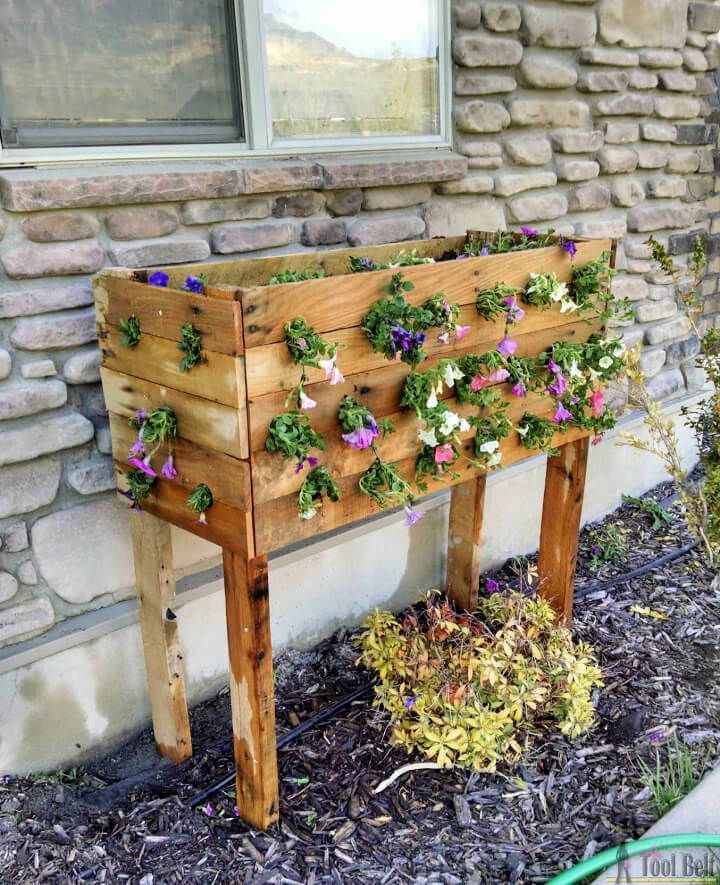 Recycled Pallet Planter Box