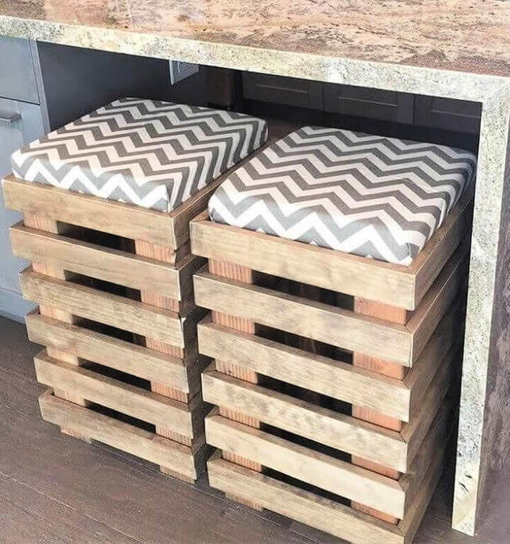 Stools Out of Pallets